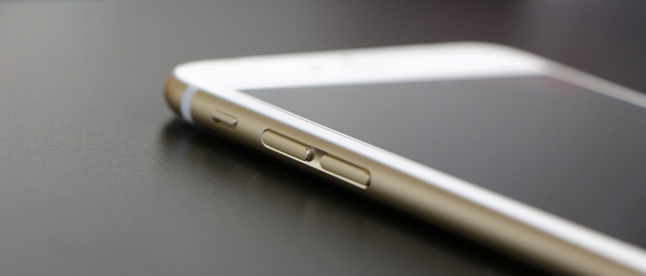 iPhone 6S o 6C: online anche le batterie