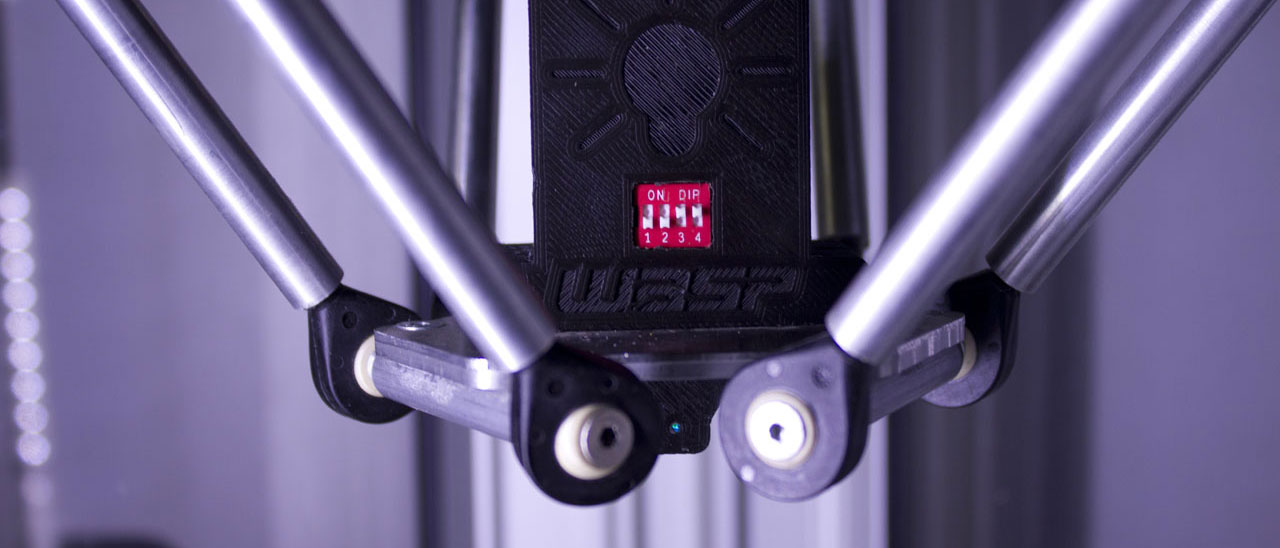 Owen sperimenta con stampanti 3D e light painting