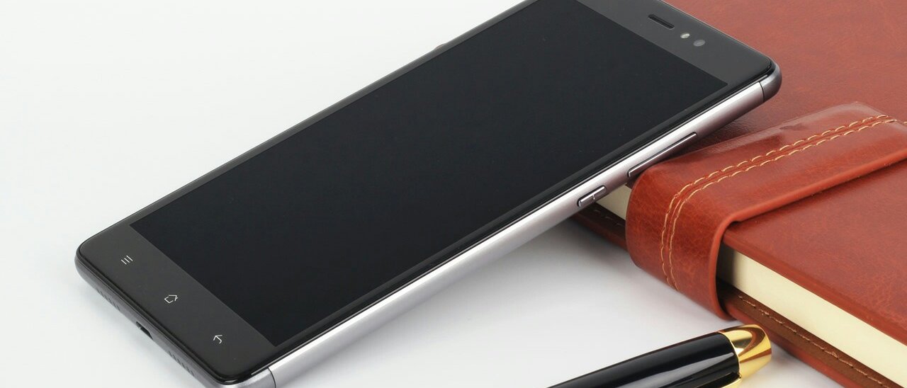 Elephone M1, phablet in alluminio per aziende