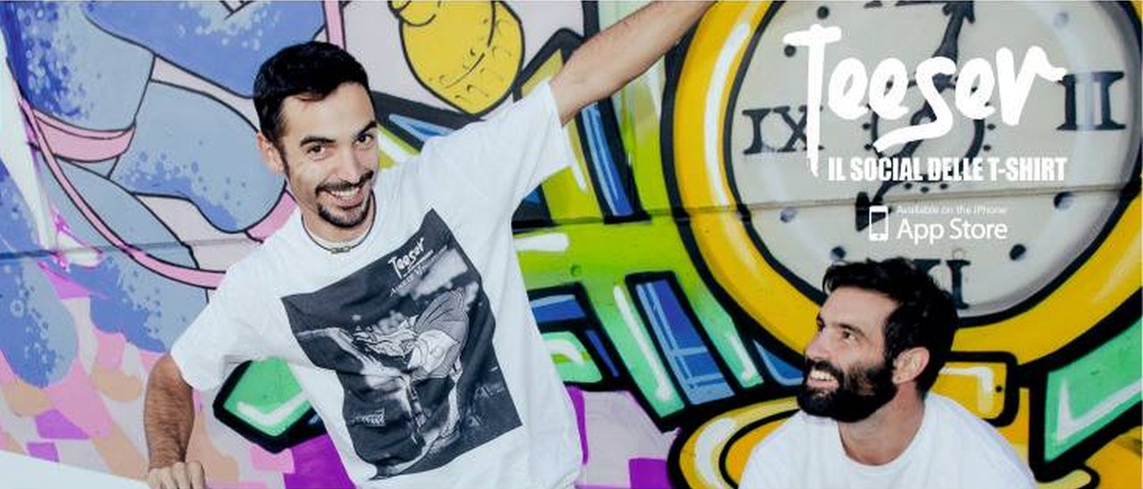 Teeser, t-shirt personalizzate e social
