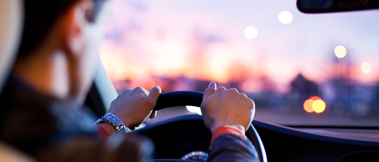 Siri, Google Now, Cortana: distrazione alla guida?