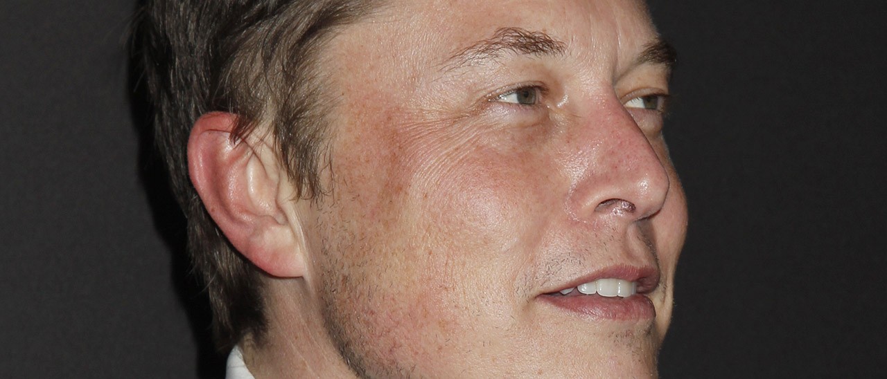 Tesla, presto un'auto con 400 miglia di autonomia