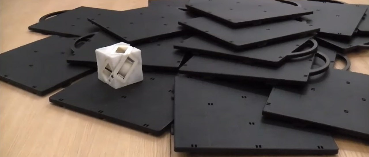 Dal MIT un cubo robot che salta ovunque