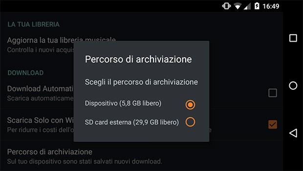 La nuova funzionalità introdotta da Amazon Music nell'app Android, per il salvataggio dei brani nella scheda di memoria esterna