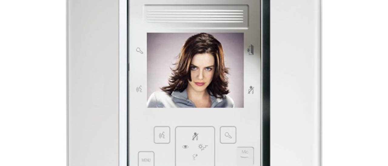 AVE, un videocitofono come baricentro della casa