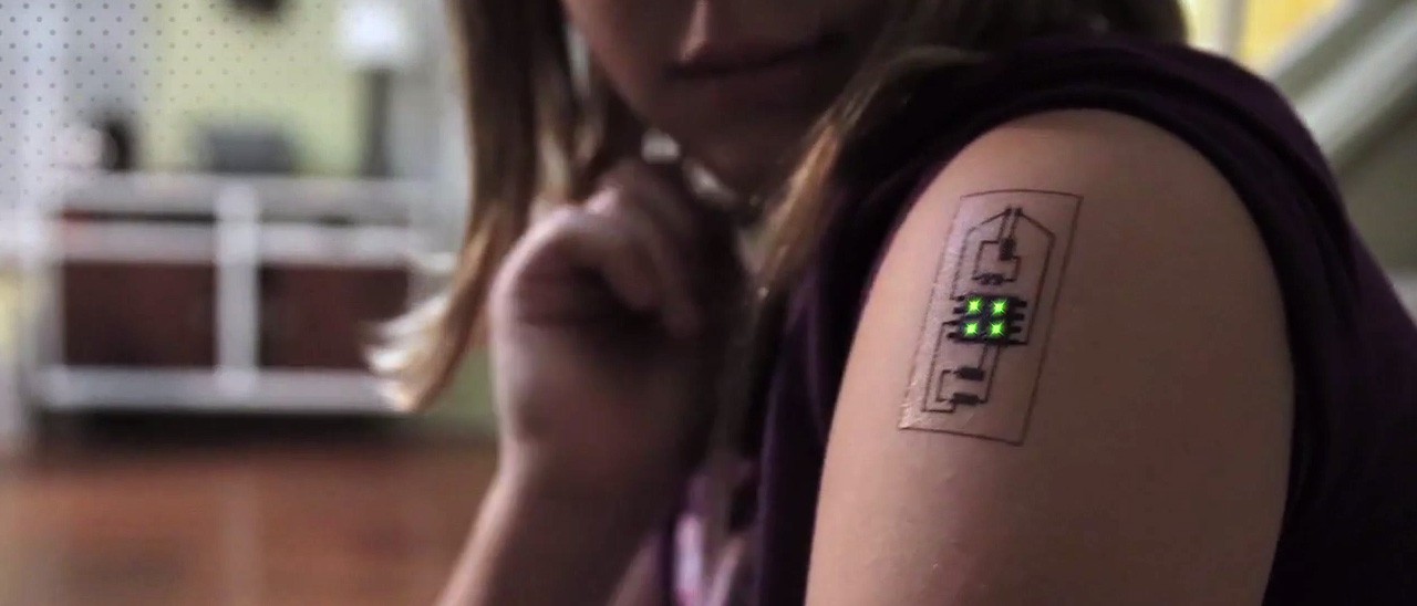 I tatuaggi hi-tech di Chaotic Moon