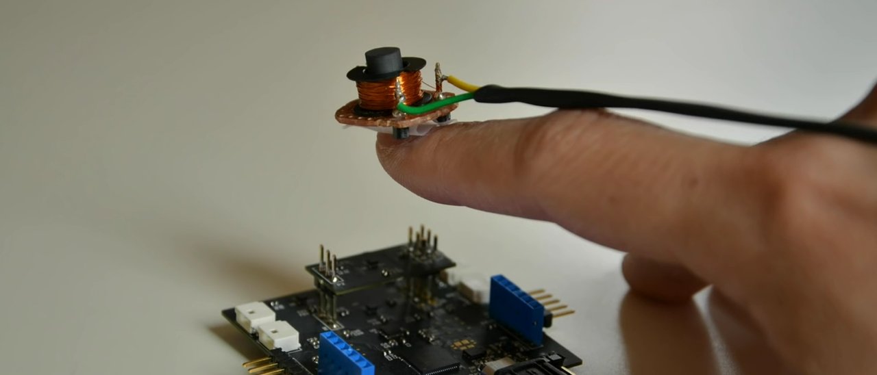 Magneti per tracciare le dita nel mondo virtuale