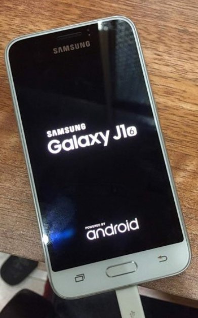 Samsung Galaxy J1 (2016)