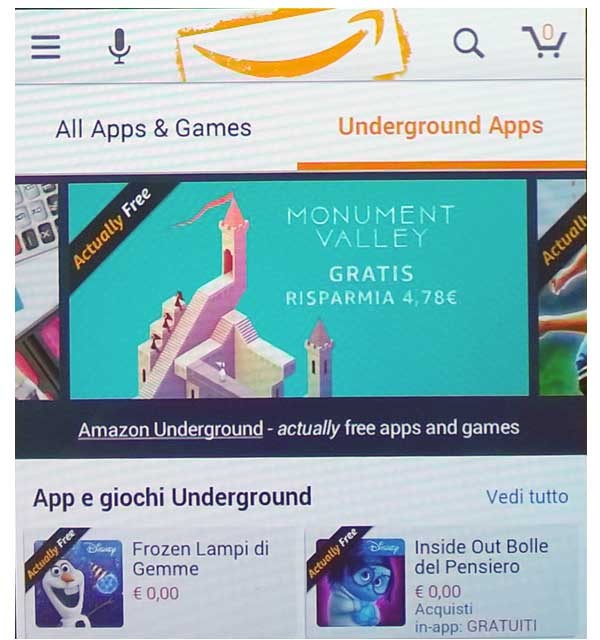Uno screenshot di come appare Amazon Underground su un comune smartphone Android. Lo shop standard e quello Underground sono visualizzati entrambi, e si passa da uno all'altro. Quando è attiva Underground, l'applicazione si riconosce per il logo del sorriso di Amazon in alto, mentre l'elenco di app e giochi sono tutte evidenziate come gratuite, comprese quelle generalmente con pagamenti in-app, come ad esempio i più noti giochi della Disney.