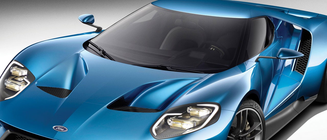 Un parabrezza Gorilla Glass per la nuova Ford GT