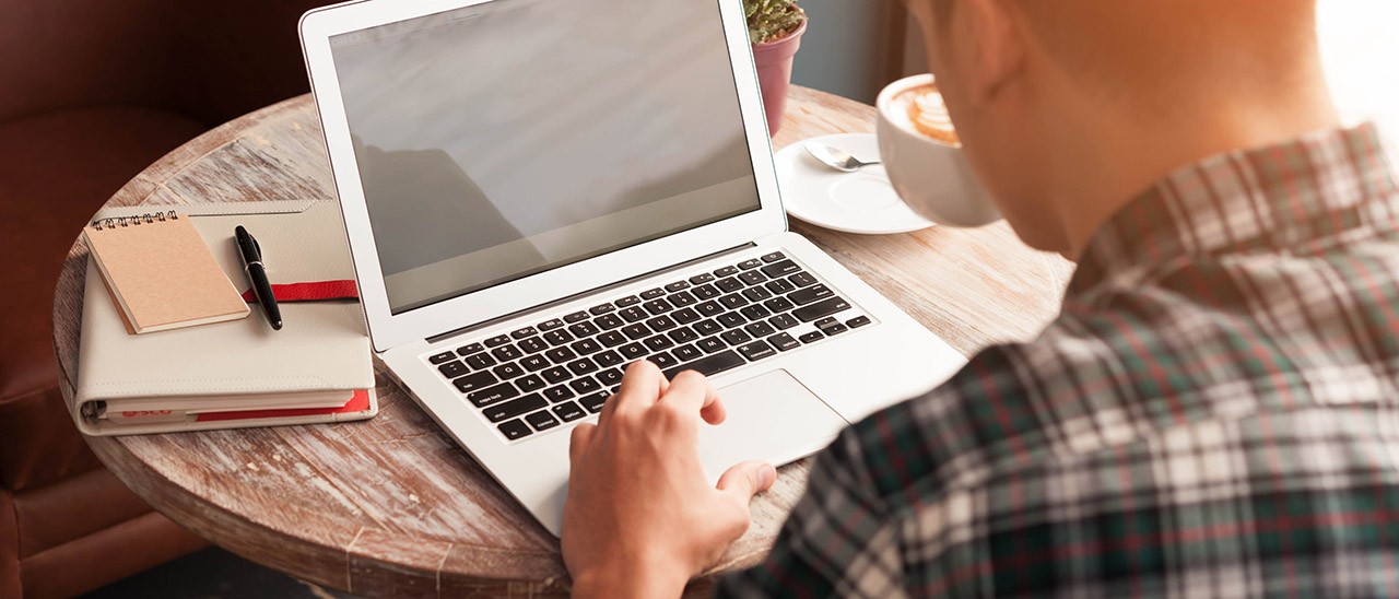 MacBook, arriva la tastiera touch?