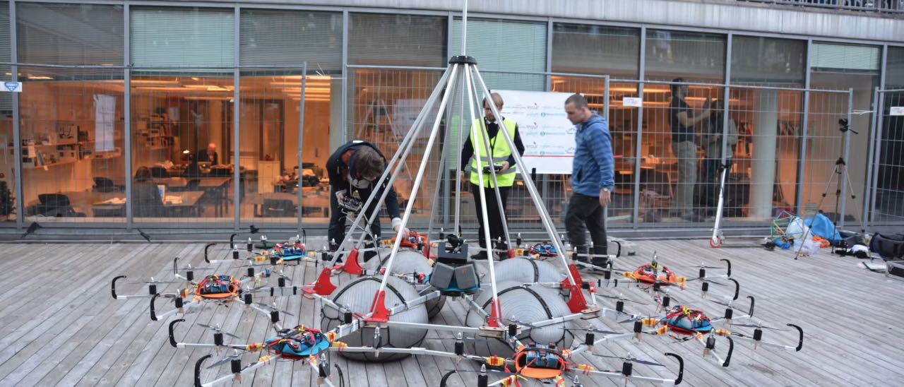 Guinness dei Primati, un drone solleva 61 Kg