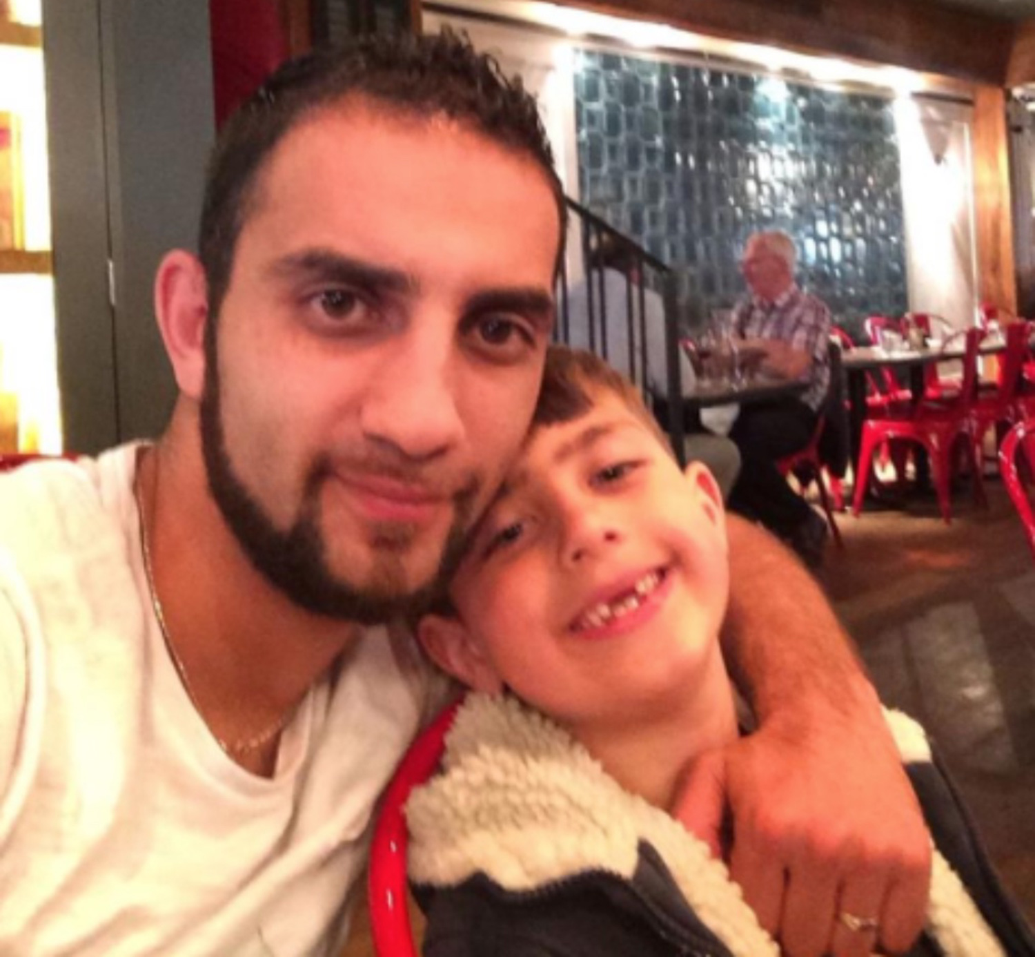 UK, bimbo di 7 anni spende oltre 5 mila euro giocando a Jurassic World su iPad