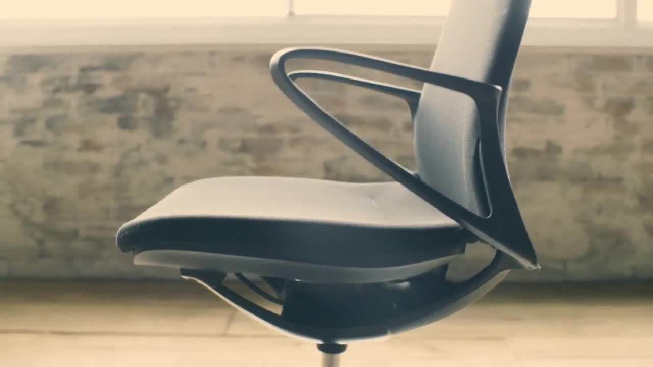 Nissan e la Intelligent Parking Chair