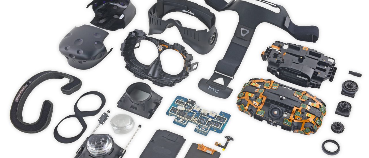 HTC Vive, molti sensori e poca colla