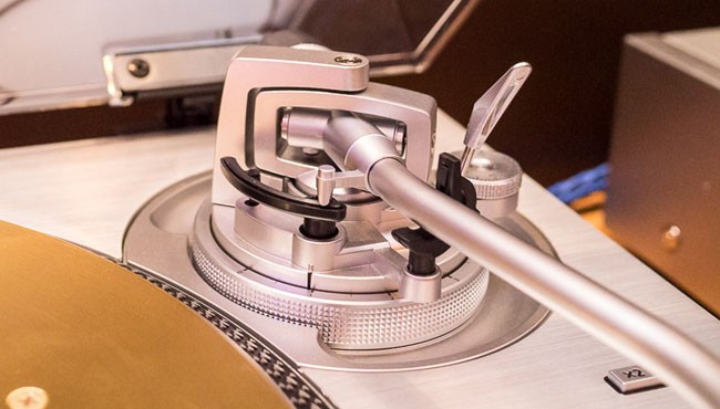 Technics SL-1200GAE Limited Edition in anteprima