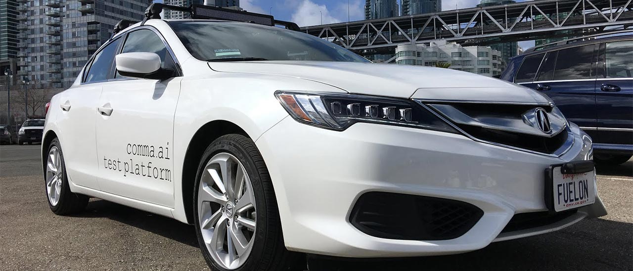 Comma.ai: la guida autonoma di geohot diventa open