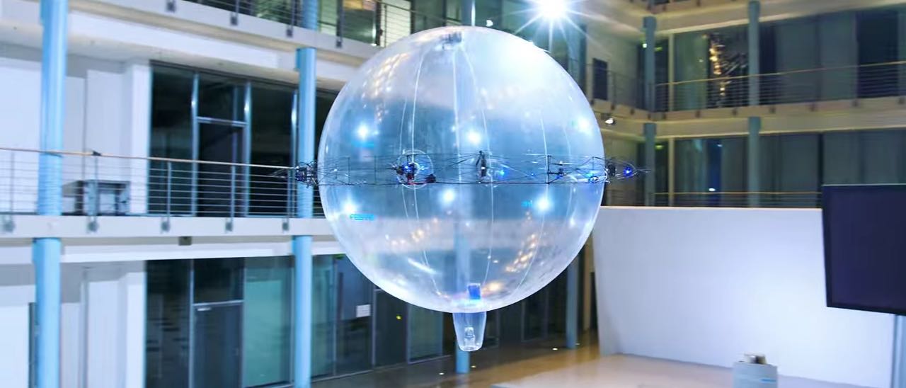 Festo, il drone camaleonte