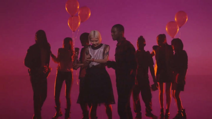 Spot Apple Watch - Surprise