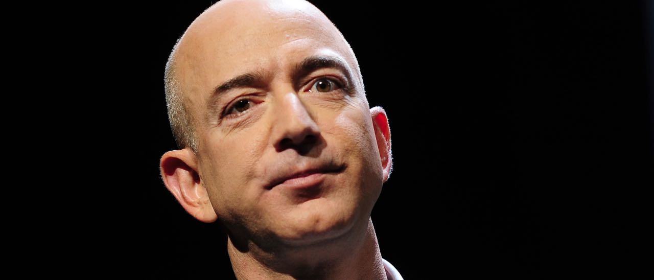 Jeff Bezos supera i 100 miliardi di patrimonio