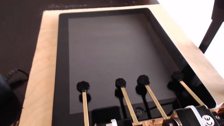 Piano Tiles - Robot su iPad