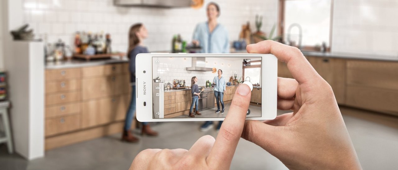 Sony Xperia E5, semplicità e divertimento