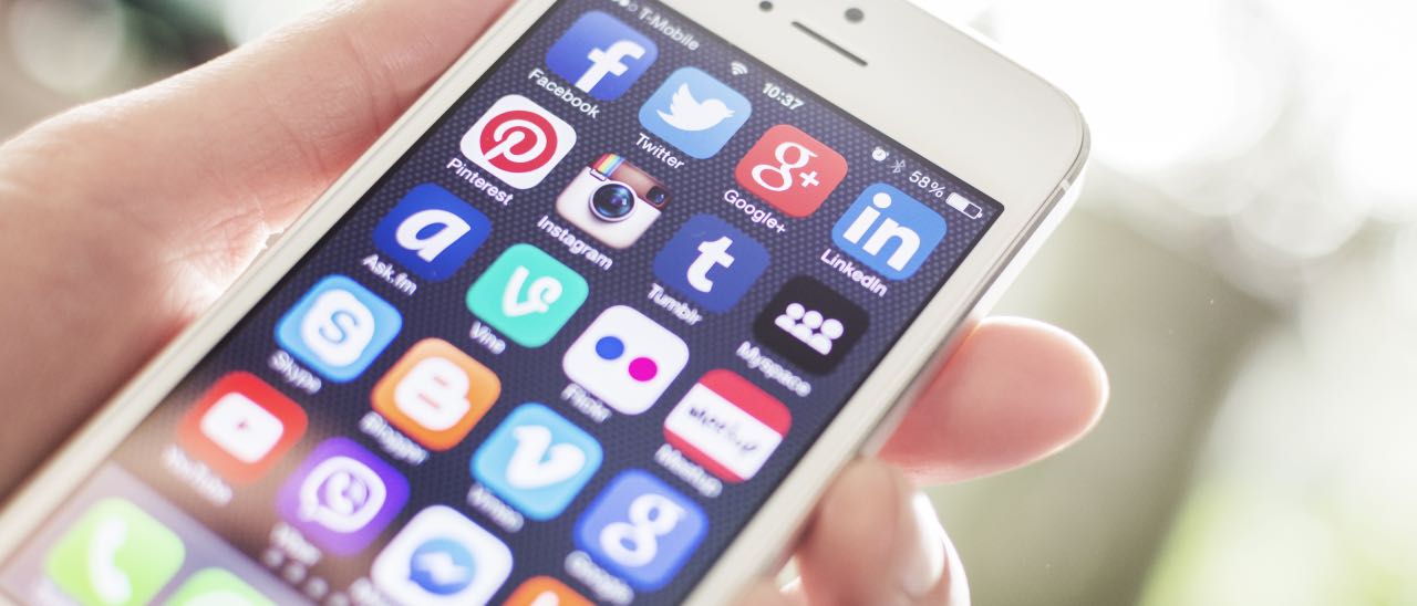 Apple: scuse e soluzioni per gli iPhone rallentati