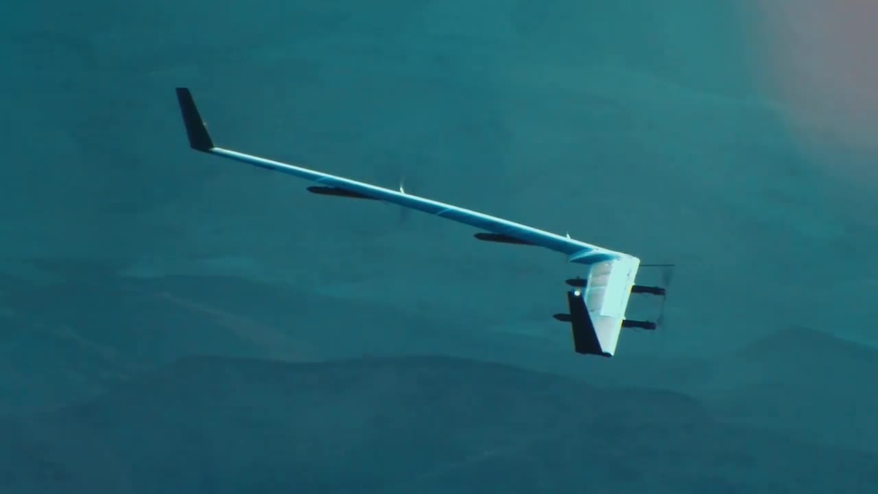 Facebook: il primo volo del drone Aquila