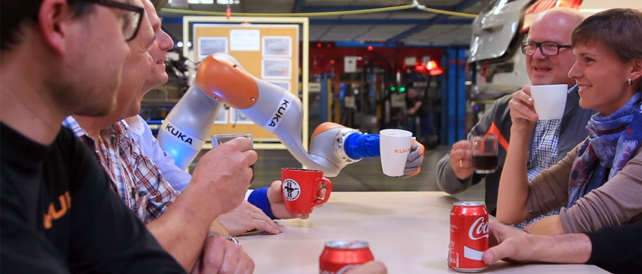 Un robot tuttofare nella catena di montaggio Ford