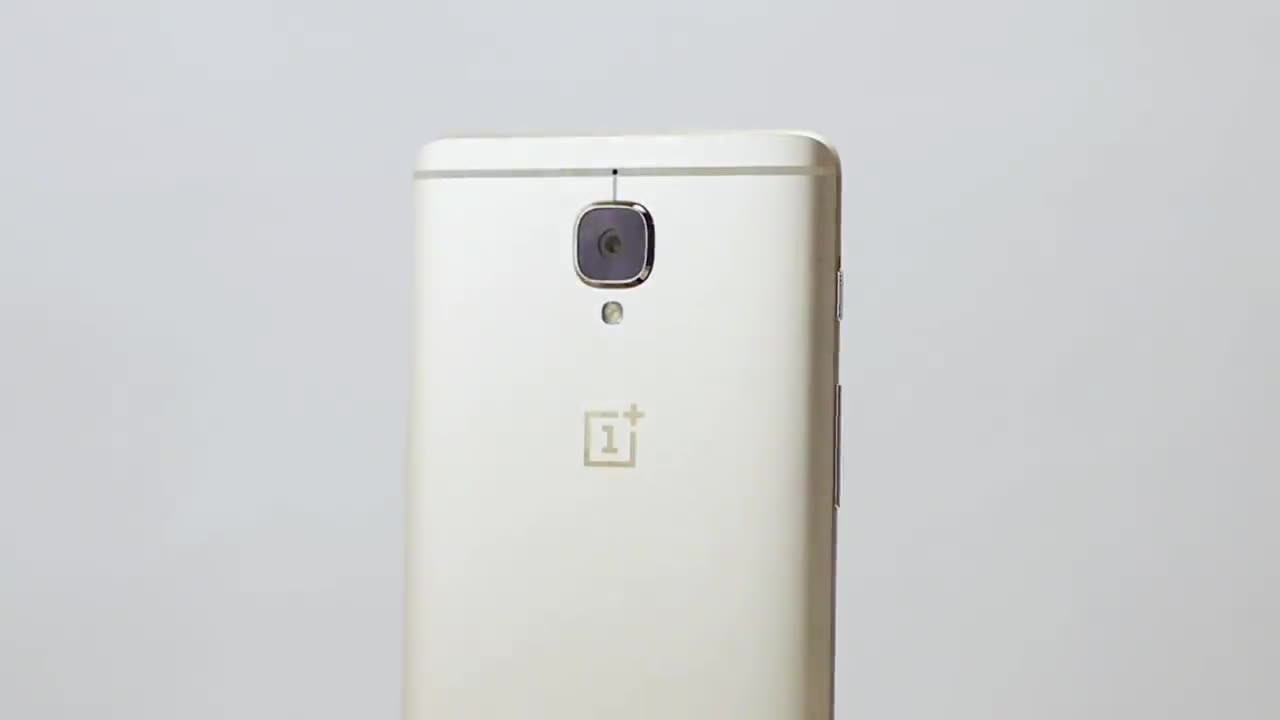 OnePlus 3 nella colorazione Soft Gold