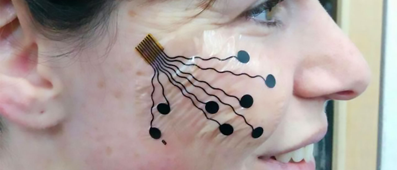 Tatuaggi nanotech ed espressioni facciali