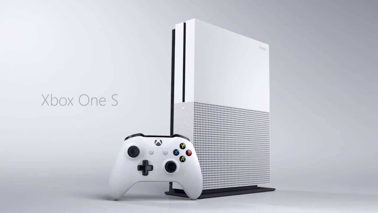 Xbox One S: più piccola, più divertimento
