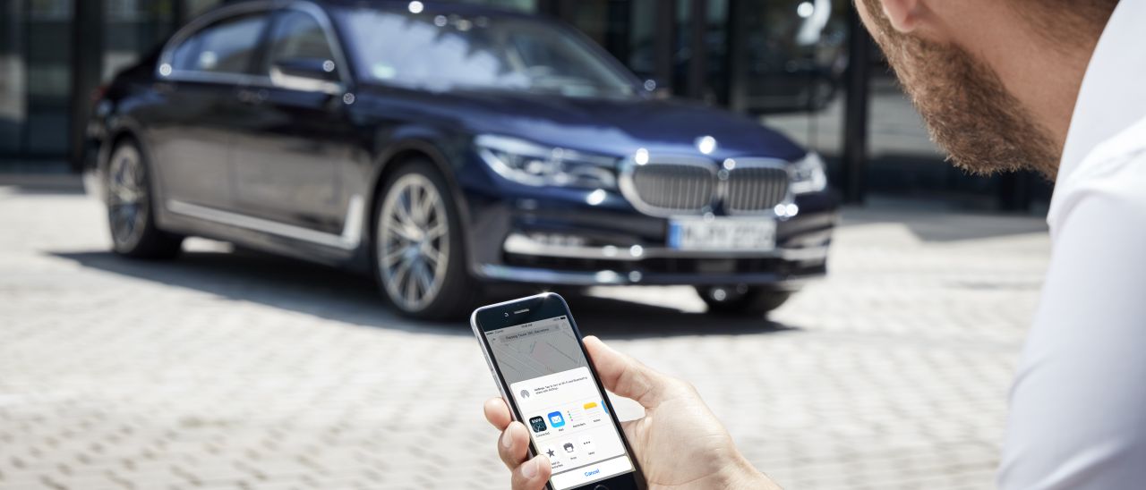 BMW Connected parlerà con Alexa