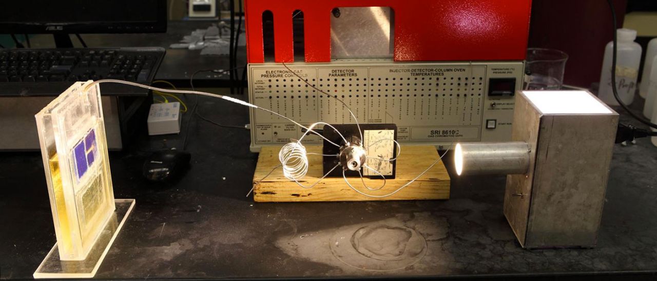 CO2 diventa combustibile con celle solari
