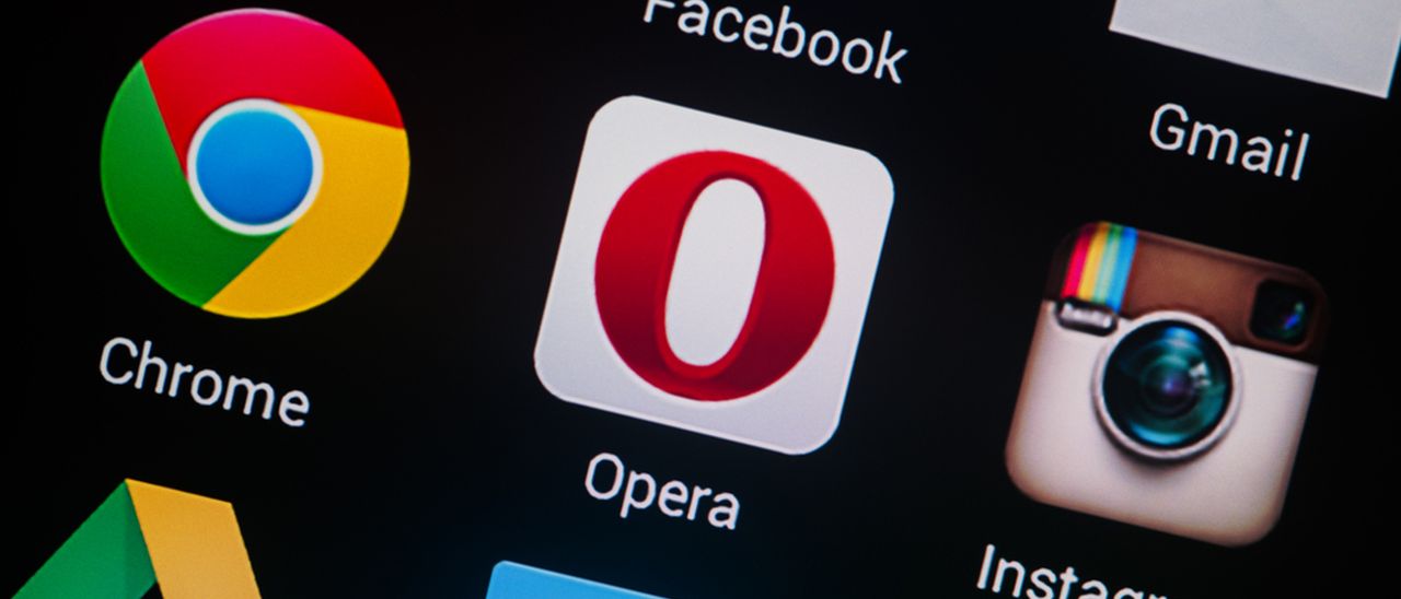 Opera accusata di usura tramite app di prestito