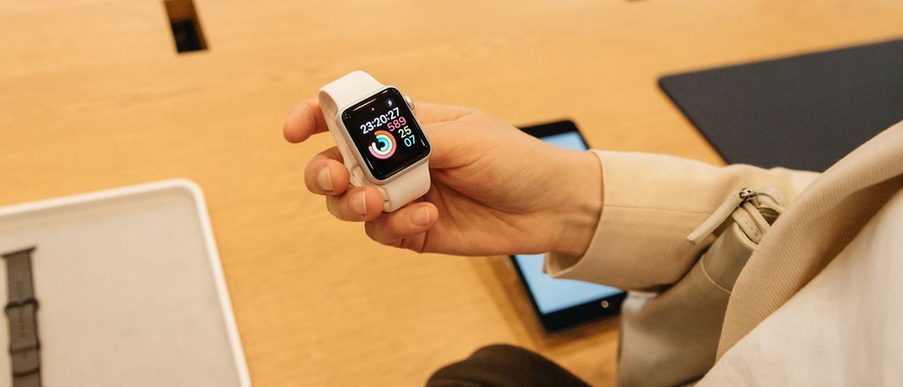 Mercato smartwatch, crescita modesta nel 2016