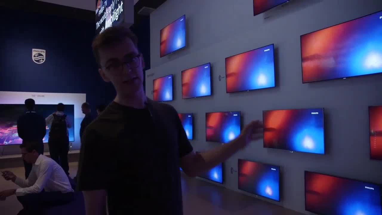 IFA 2016: la TV 4K OLED di Philips con Ambilight