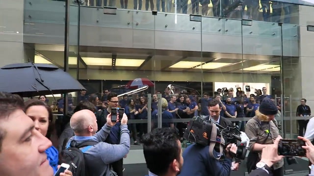 iPhone 7 - 3 Giorni davanti Apple Store