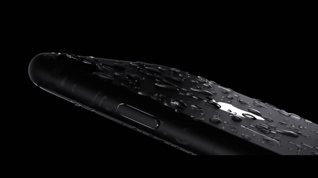 iPhone 7 - WaterResistant