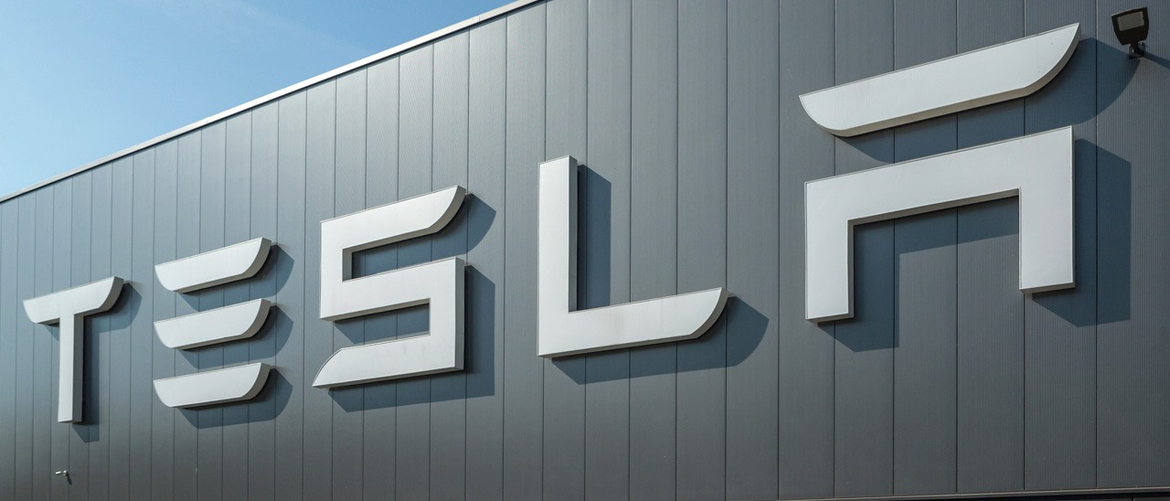 Uber porta le auto elettriche di Tesla a Madrid