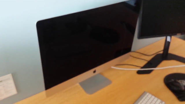 iMac - Piedistallo Rotto