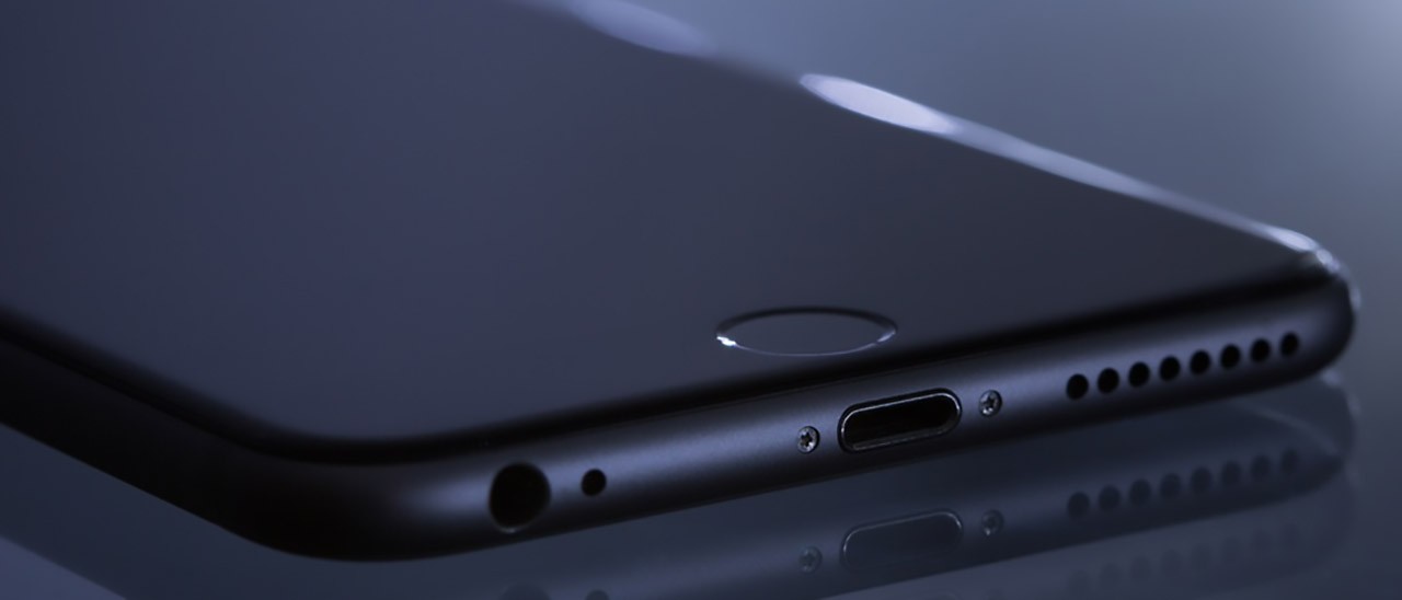 iPhone 8: nuovi dettagli su vetro e acciaio