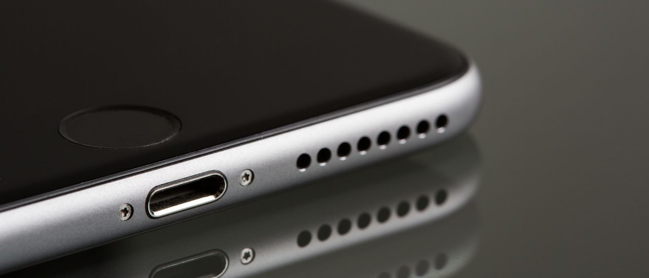 iPhone 7S e iPhone 8, tutti con ricarica wireless