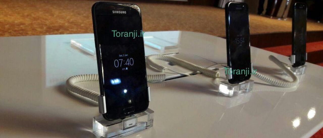 Samsung Galaxy A (2017): waterproof e USB Type-C