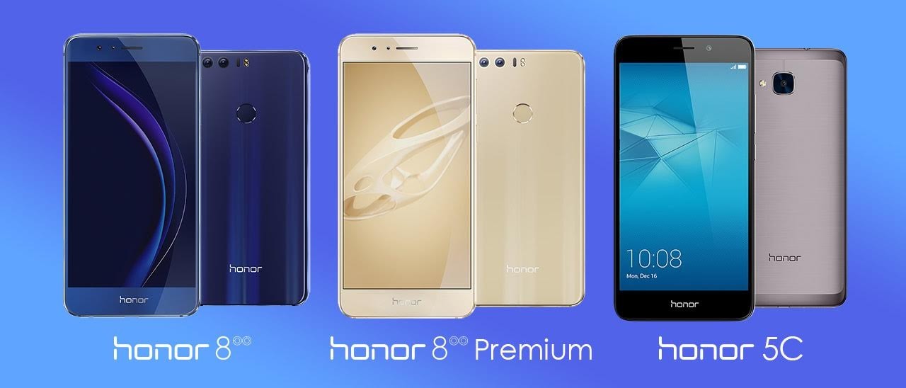 Uno smartphone Honor sotto l'albero di Natale