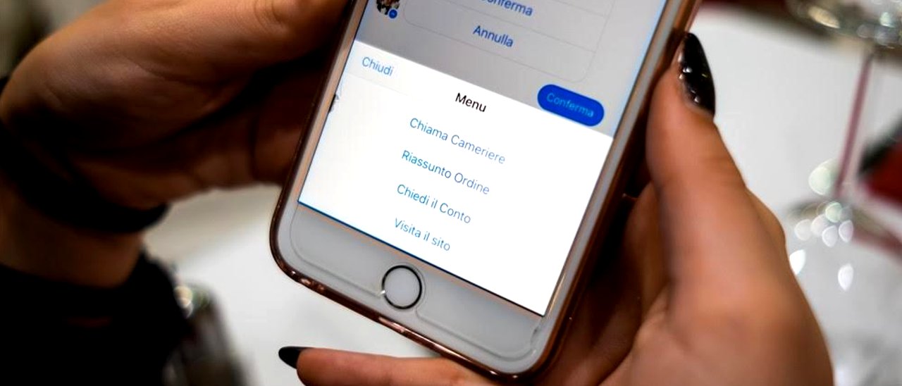 Order Concept: al ristorante con Messenger