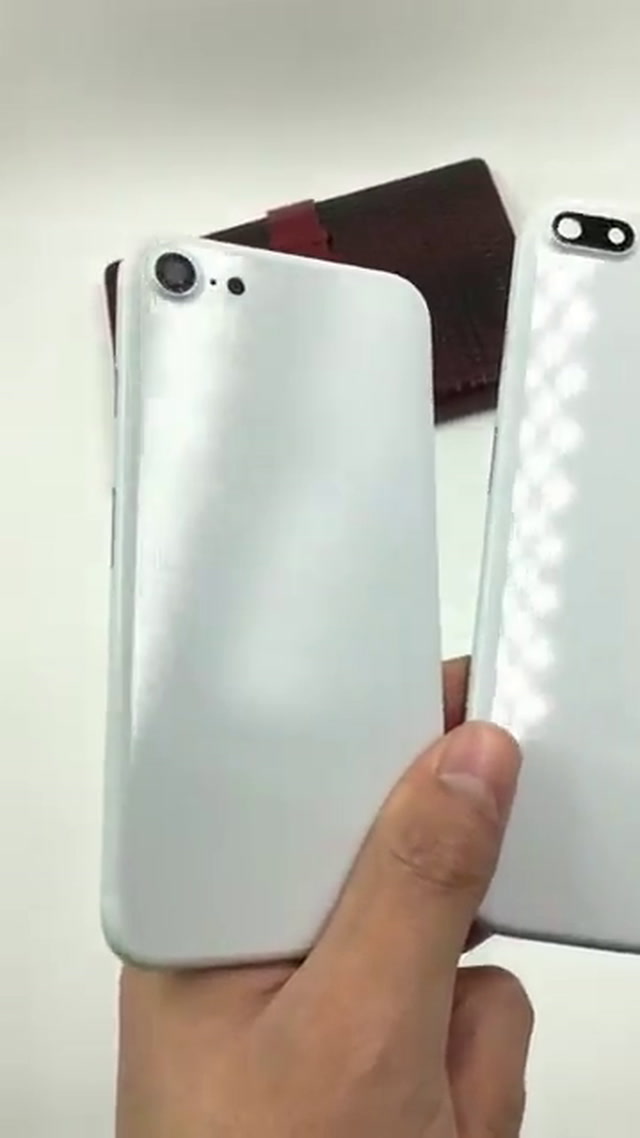 iPhone 7 Jet White