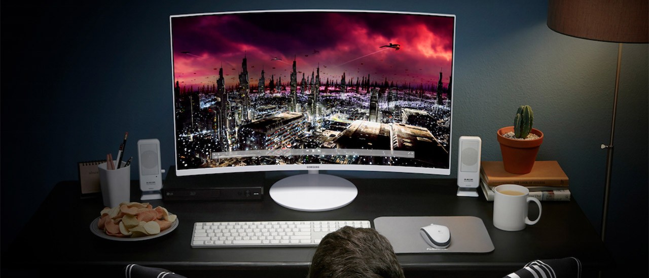 CES 2017: il monitor curvo Samsung CH711