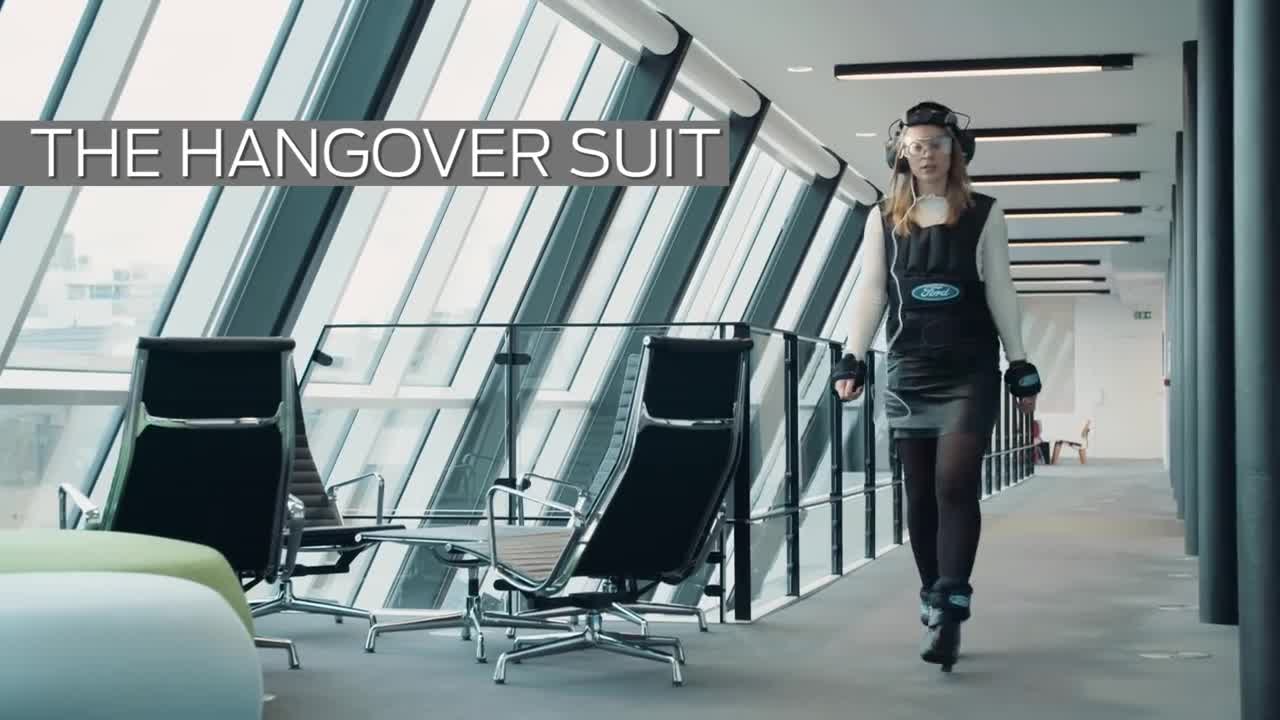 La tuta Hangover Suit di Ford