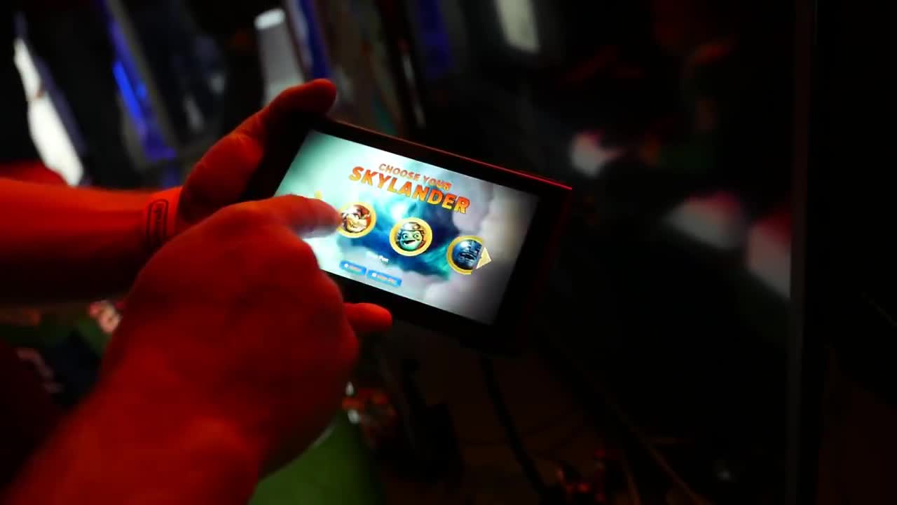 Nintendo Switch: il display touch in azione